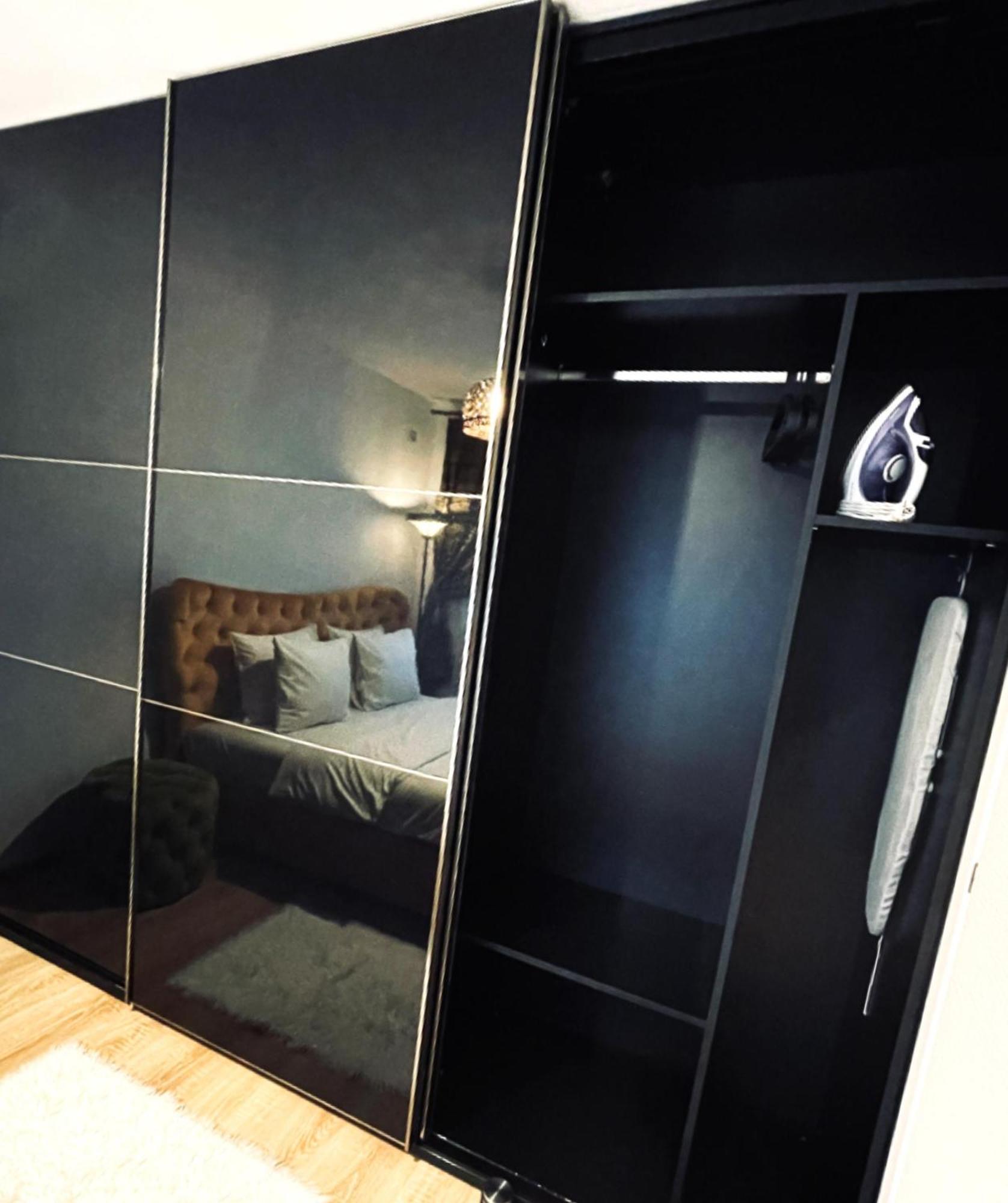 Jsn House - Private Parking & Premium Services Букурещ Екстериор снимка