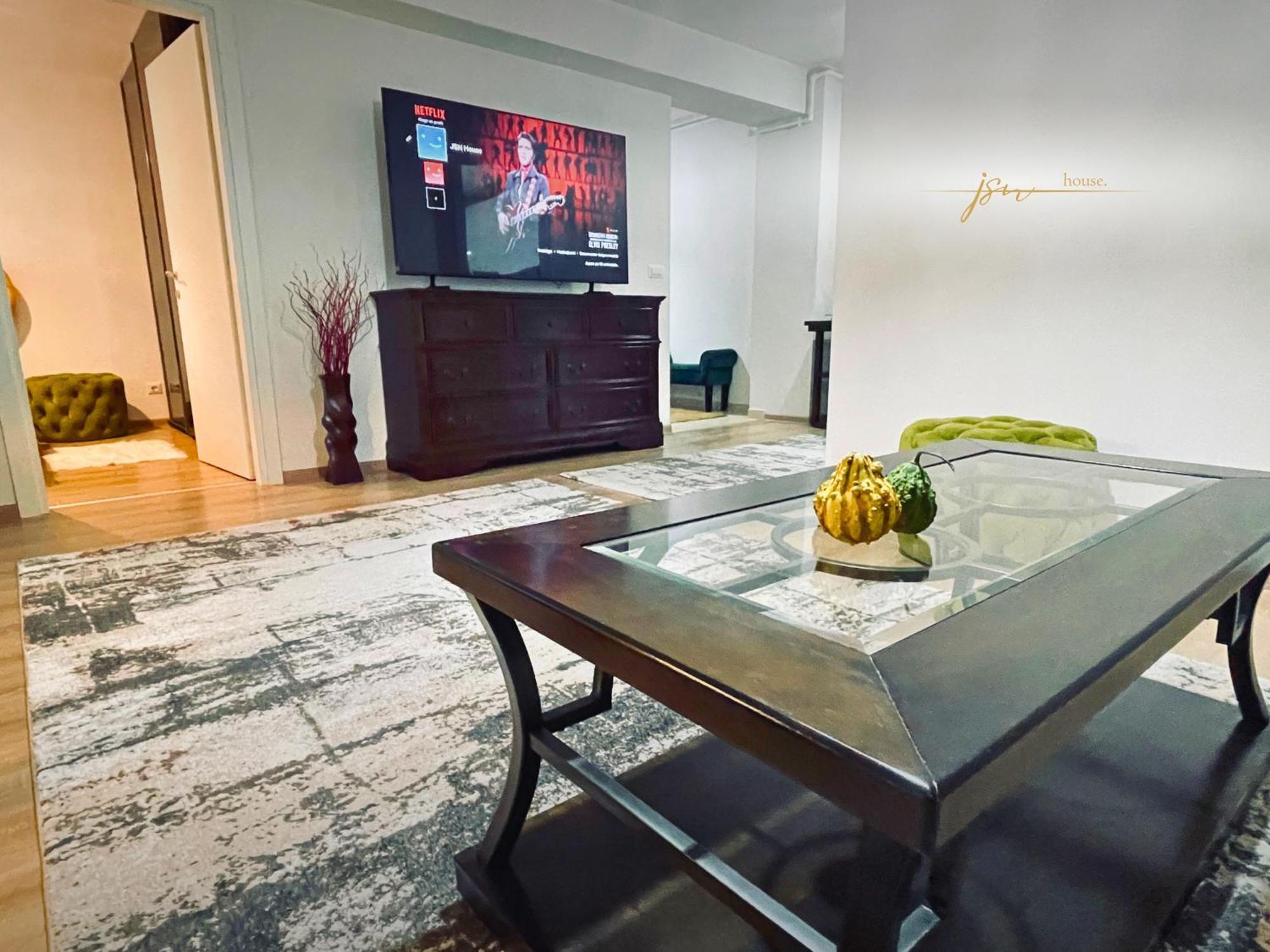 Jsn House - Private Parking & Premium Services Букурещ Екстериор снимка